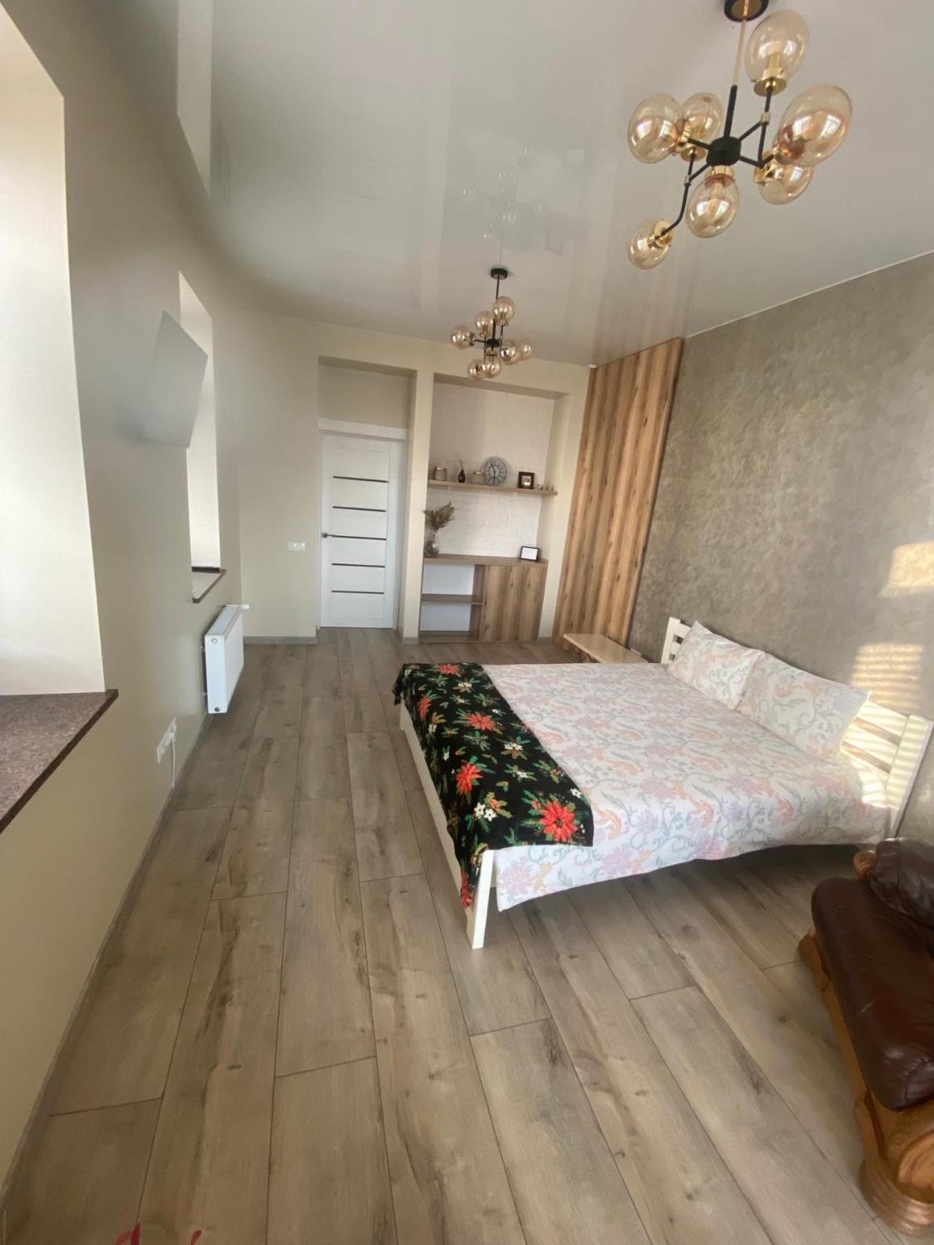 Vip Apartment У Центрі Міста, Новобуджк Театральний,Дуже Простора روفنو المظهر الخارجي الصورة