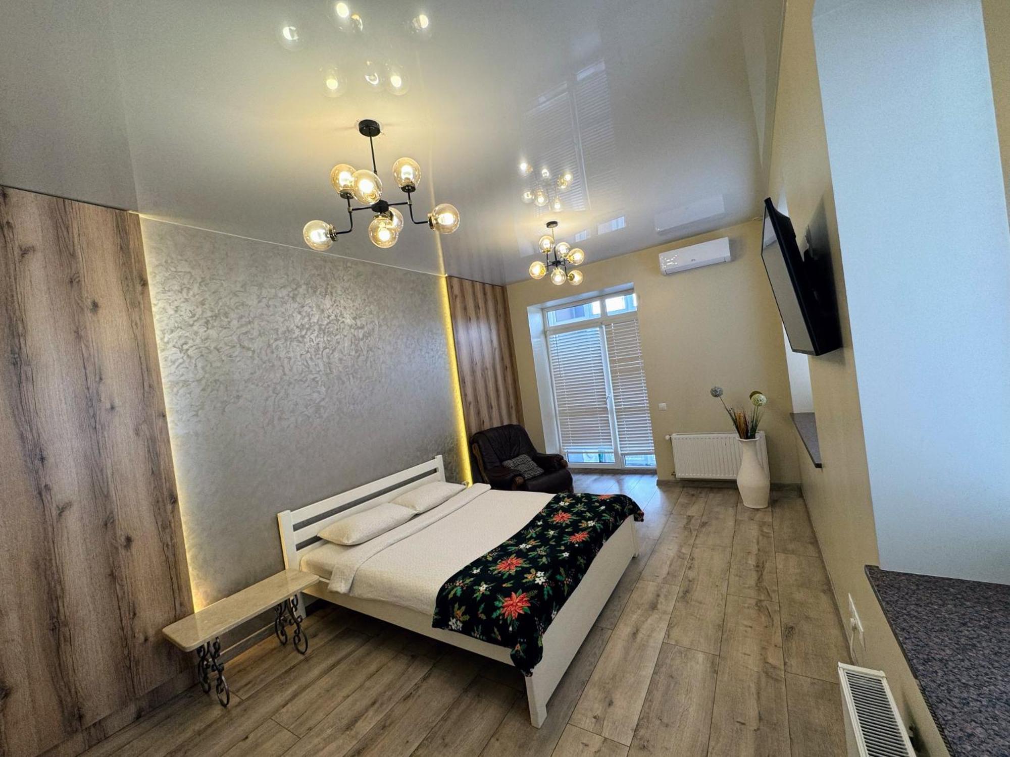 Vip Apartment У Центрі Міста, Новобуджк Театральний,Дуже Простора روفنو المظهر الخارجي الصورة