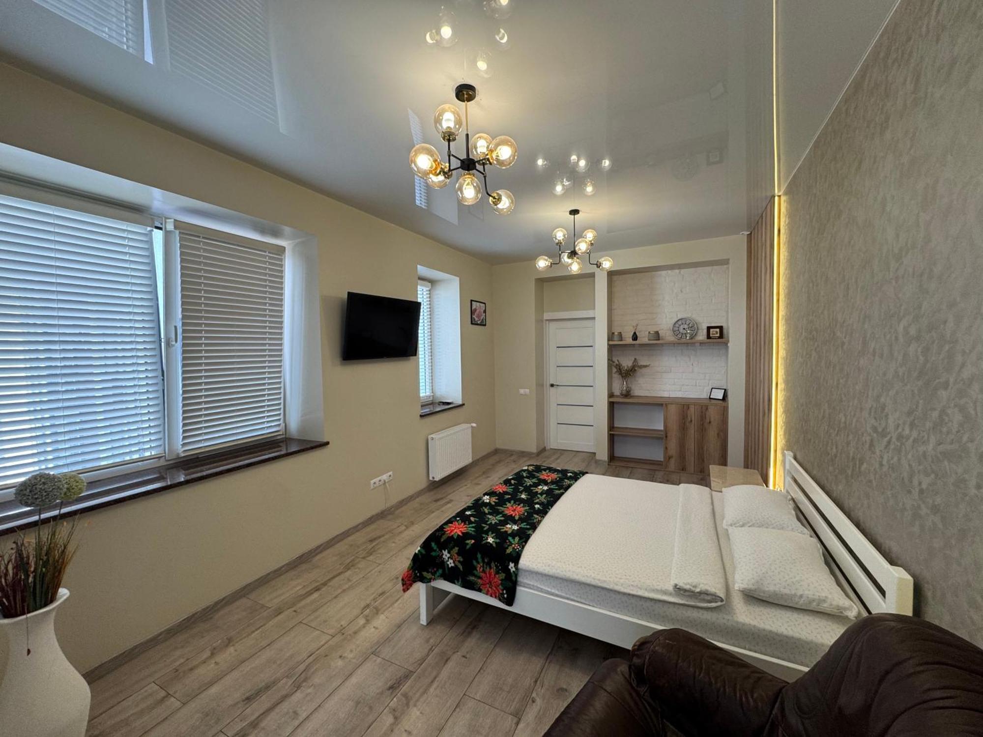 Vip Apartment У Центрі Міста, Новобуджк Театральний,Дуже Простора روفنو المظهر الخارجي الصورة